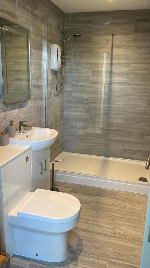 Church Inn En-Suite Rooms With Wi-Fi Moorside Bagian luar foto